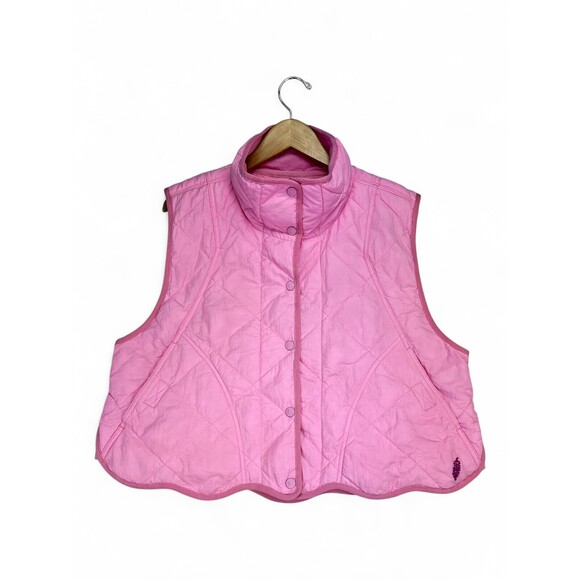 Free People Jackets & Blazers - Free People Quilted Pink Puffer Vest S - Scalloped Hem